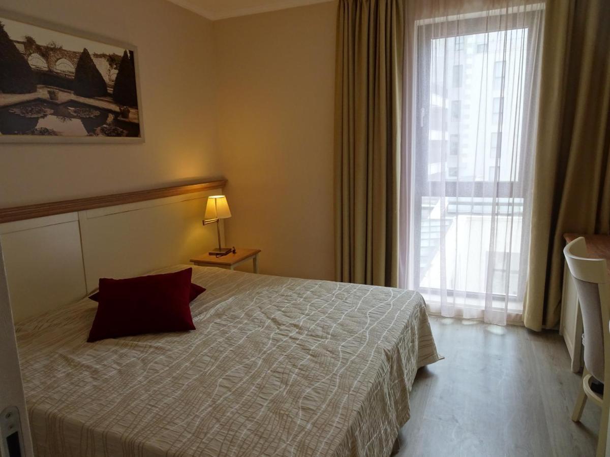 Private Apartments In White Rock Castle Balchik Exterior photo